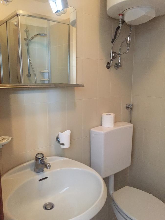 Hotel Fioroni Carate Urio Екстер'єр фото